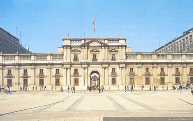 Fachada norte de la Casa de Moneda de Santiago de Chile, ca. 1995