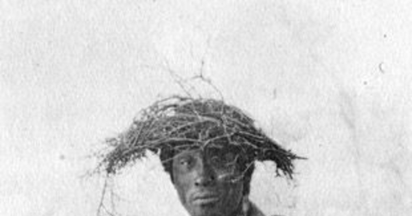 Hashé, emisario del espíritu Xalpen, durante el Hain de 1923