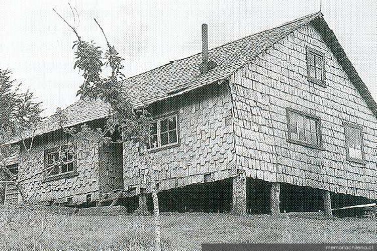 Casa de Juan de Chadmo, Chiloé, ca. 1970