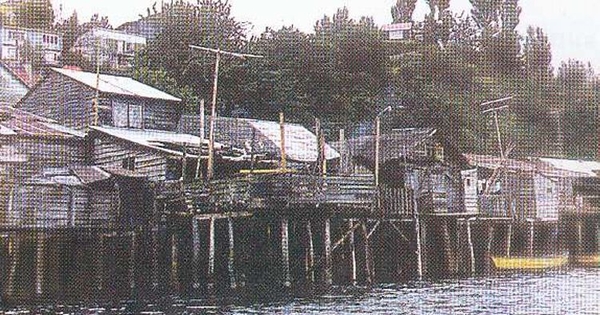 Palafitos en Castro, Chiloé, ca. 1970