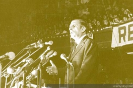 Frei Montalva en el Caupolicán, hacia 1980