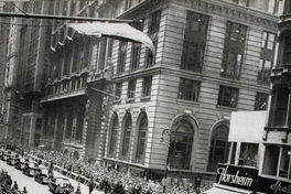 Presidente González Videla aclamado en Broadway, Nueva York, 1950