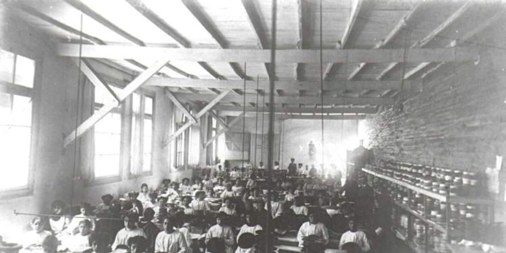 Fábrica de Sombreros Girardi : trabajando el fieltro, 1910