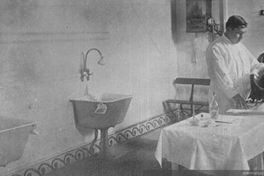Control de peso de un niño, Gota de Leche Daniel Riquelme, 1919