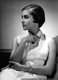 Retrato de Sonia Ortega, hacia 1950