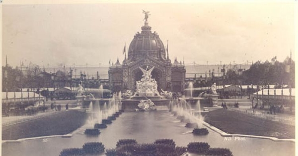 Fuente Monumental y Cúpula Central en el Campo de Marte, 1889