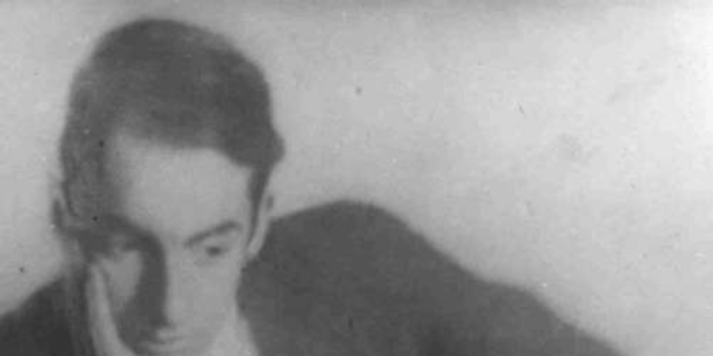 Pablo Neruda a la edad de 20 años