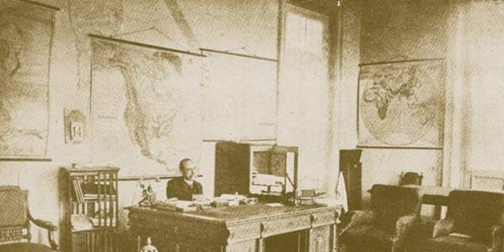 Sala de la Dirección del Instituto de Higiene, hacia 1910