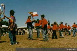 Danza de banderas, 2001