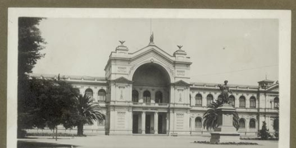 Museo Nacional de Historia Natural en la Quinta Normal, ca. 1925