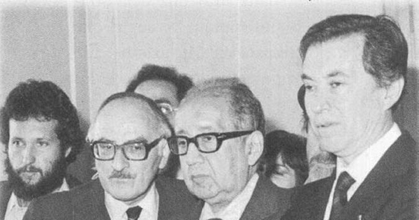 Hernán Millas con Juan Hamilton, Bernardo Leighton y Francisco Aylwin, ca. 1975