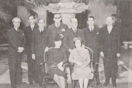 Domingo Santa Cruz y los profesores chilenos Carlos Humeres y Eugenio Pereira Salas y Sra., en el Palacio de la Unión Panamericana, 30 de enero de 1941