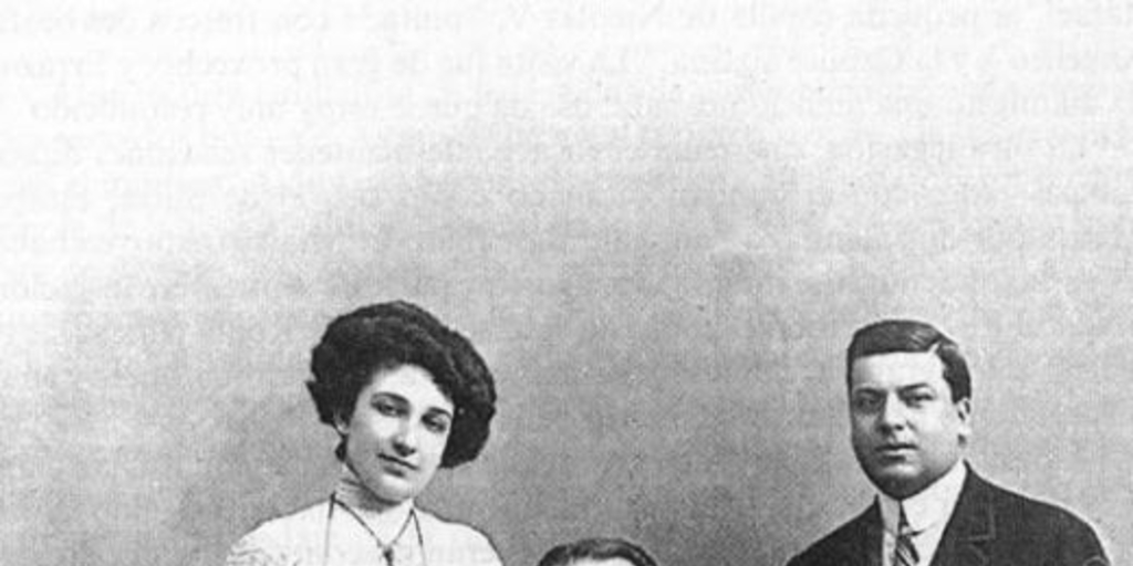 Joaquín Díaz Garcés junto a esposa, hijos y padre, Roma, 1908