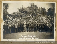 Integrantes del Partido Conservador en el Tranque Municipal, 29 de noviembre de 1942