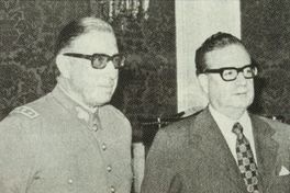 Presidente Salvador Allende junto a general Augusto Pinochet