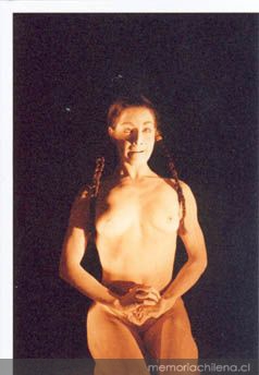 Compañía de danza butoh Gajuca, "Parido del cielo", 2004