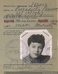 El pasaporte de Malucha Solari, 1947