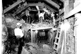Mineros trabajando en El Teniente, 1931