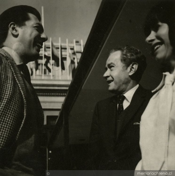 Vargas Llosa junto Juan Rulfo