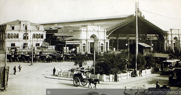 Estación Central y plaza Argentina, ca. 1910