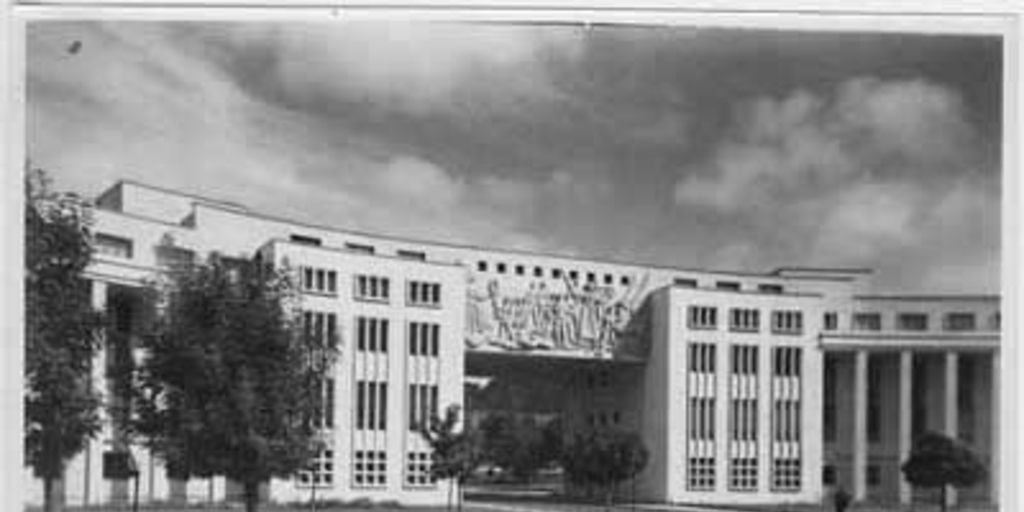 Universidad de Concepción: fachada del establecimiento educacional, 1940