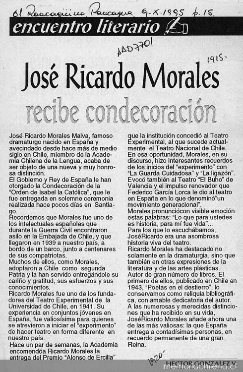 José Ricardo Morales recibe condecoración