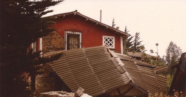 Vivienda destruida por el terremoto, Las Cruces, marzo de 1985