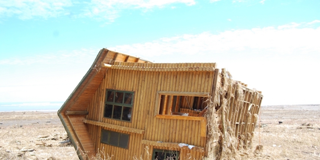 Vivienda destruida por el terremoto y tsunami, Iloca, febrero de 2010