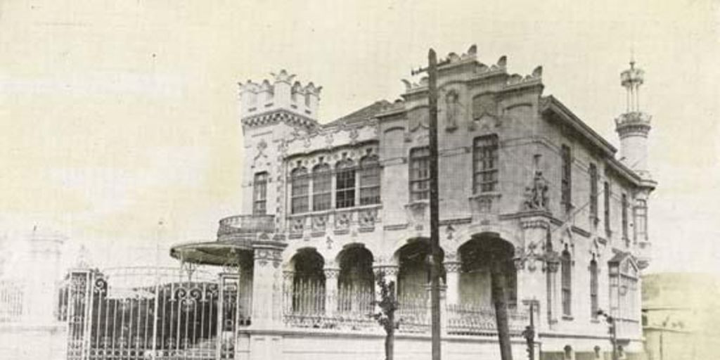 Palacio de Ricardo Daneri en la calle Quillota