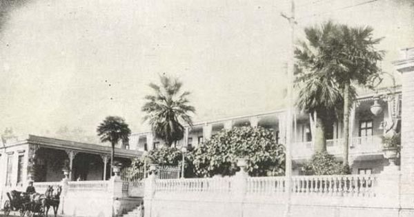 Entre las calles de Latorre y Teatro Royal, el Gran Hotel despliega su tranquila terraza