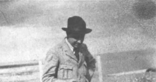 Juan Guzmán Cruchaga en Río Gallegos Argentina, hacia 1921