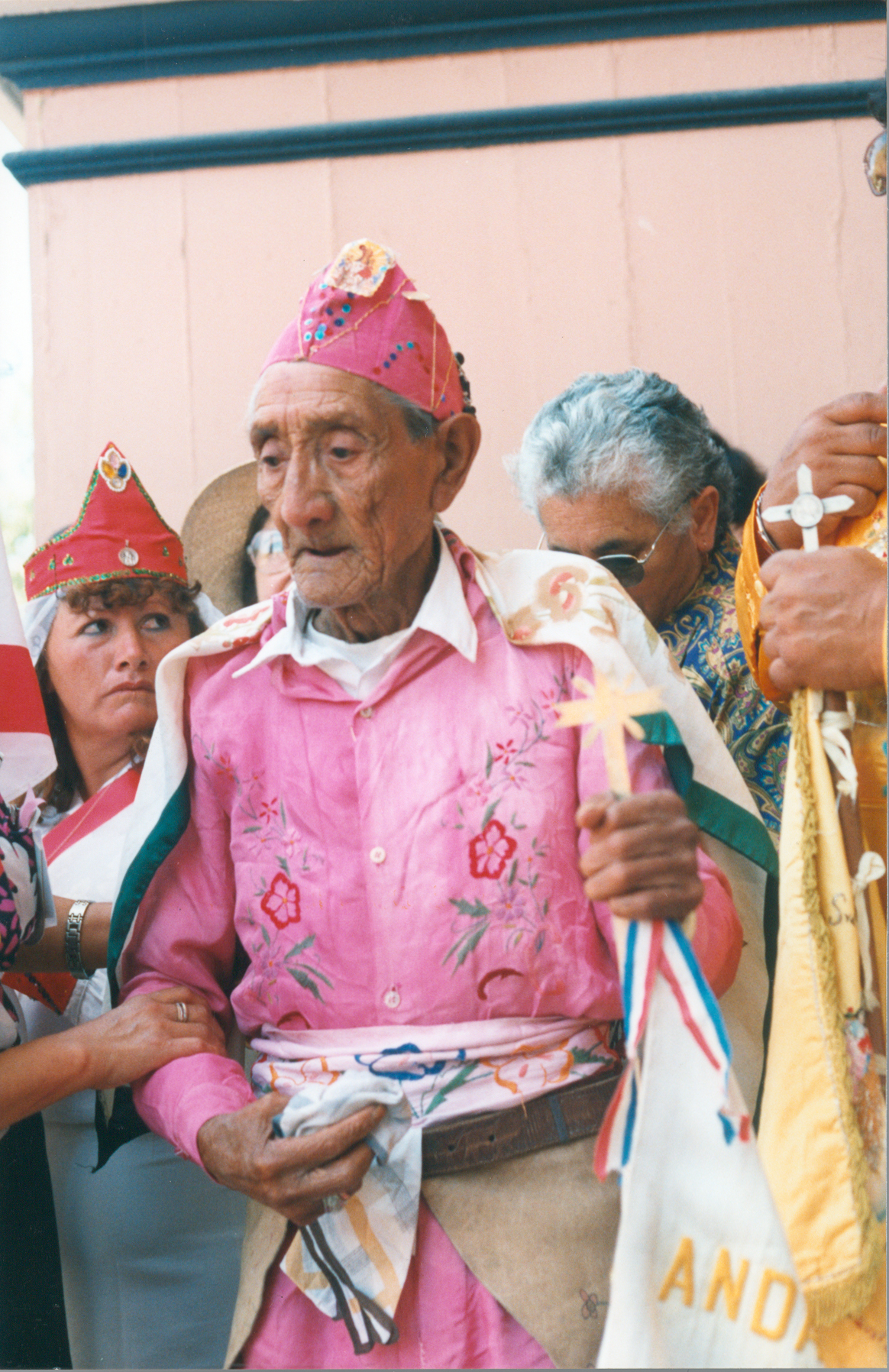 Bailarín chino en la Fiesta de la Virgen de Andacollo, diciembre, 1996