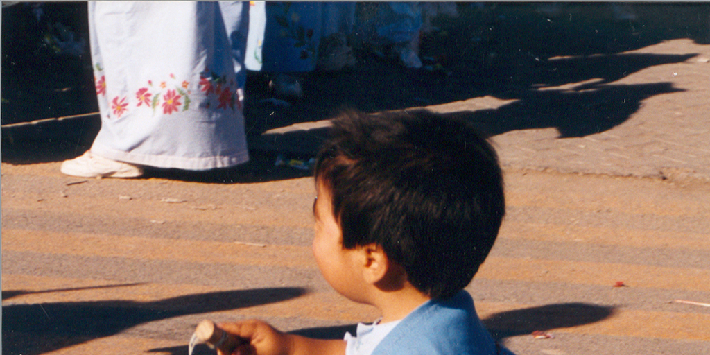 Niño bailando a la Virgen de la Candelaria, febrero, 2000