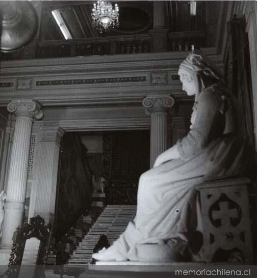 Palacio Cousiño : escultura interior