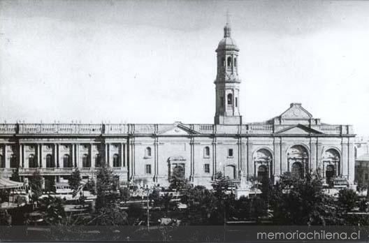 Fachada de la Iglesia Catedral de Santiago