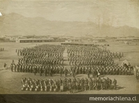 Pie de foto: Regimiento Santiago, 1879.