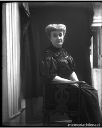 Martina Barros de Orrego, entre 1905 y 1910