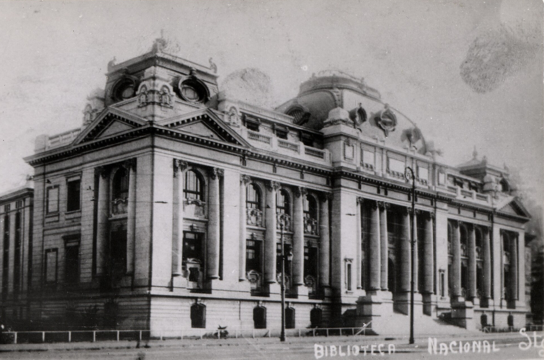 Fachada de la Biblioteca Nacional