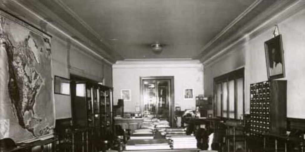 Biblioteca Nacional, sala de lectura, hacia 1900