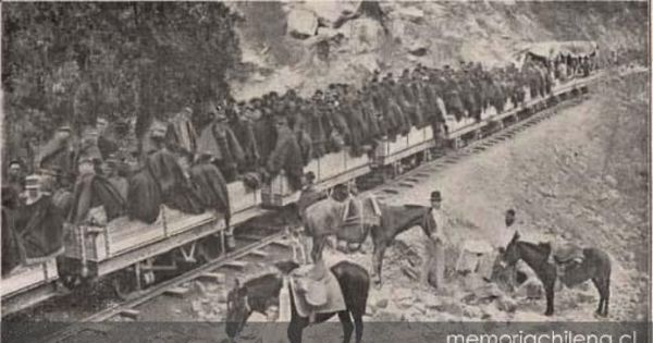 División Camus. Regimiento Buin no.1 embarcándose en un tren del ferrocarril trasandino para dirigirse a Los Andes, mayo de 1891.