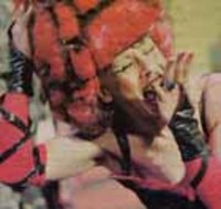 Andrés Pérez, como Madame de Saint-Fond en el montaje Madame de Sade, 1998