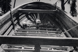 Cubierta de nave en construcción en astillero del Maule, 1950