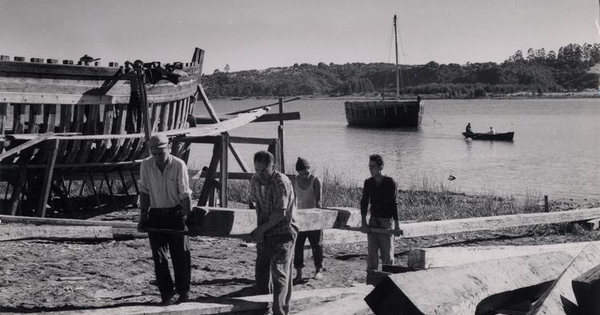 Labores en astillero del Maule, 1950