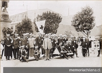 Voluntarios de la Cruz Roja de Magallanes en Valparaíso, 1906