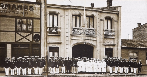 Cuartel de la Cruz Roja Chilena, filial Punta Arenas, y su cuerpo de voluntarios