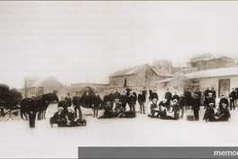 Miembros de la Sección Masculina de la Cruz Roja de Punta Arenas, hacia 1930