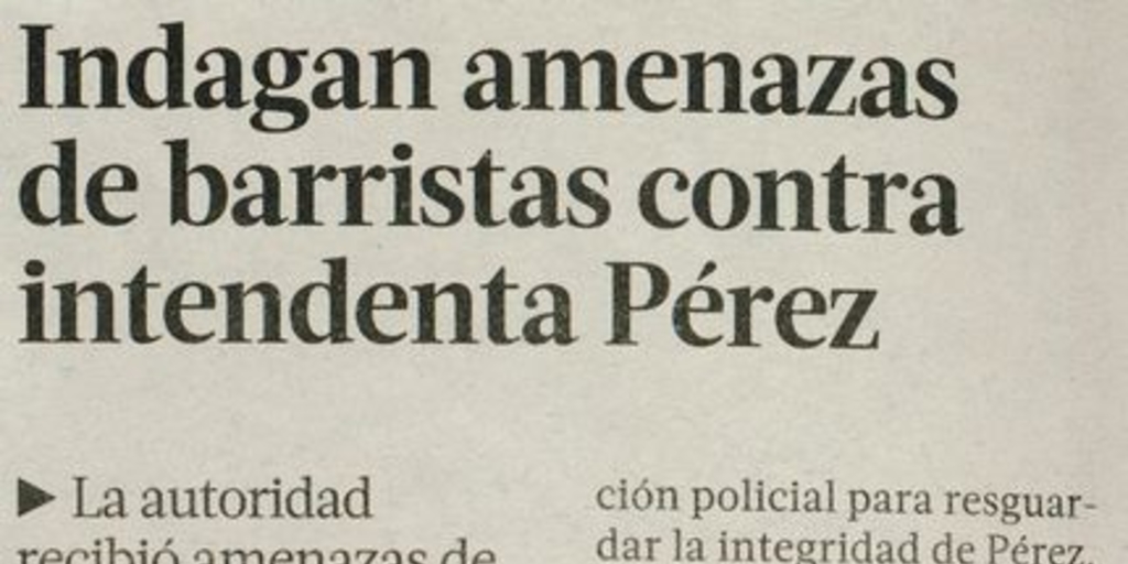 Intendenta Pérez recibe protección policial ante amenazas de muerte A través de vía telefónica y Twitter, supuestos barristas de la Garra Blanca ante las medidas de seguridad en los estadios. En La Tercera, Santiago, 25 de septiembre de 2012, pp. 12.