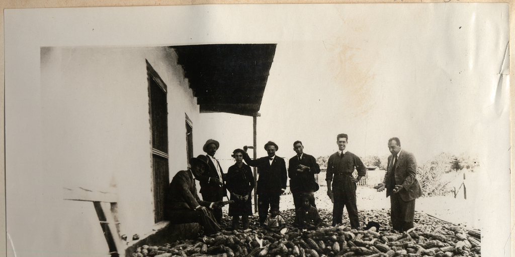 Hacienda no identificada en Lluta, Arica ca1920.