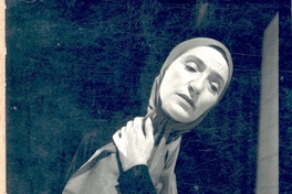 Lola Botka, interpretando la Vieja Madre en La Mesa Verde, 1960