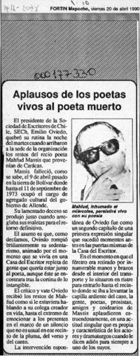 Aplausos de los poetas vivos al poeta muerto